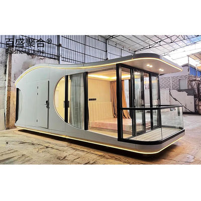 モダンなモジュール型宇宙カプセルハウス
