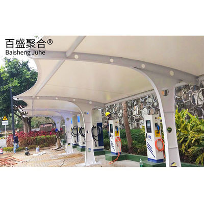 屋外活動用の鉄管車棚 金属ガレージ コンテナ カーポート 建物